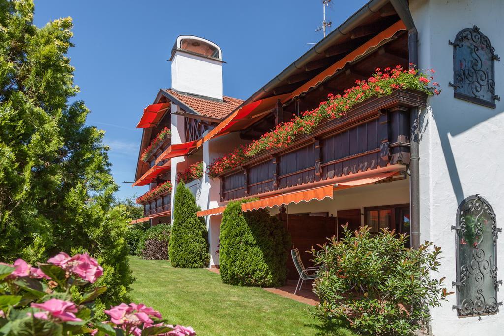 Hotel Alpina Hagnau am Bodensee Buitenkant foto