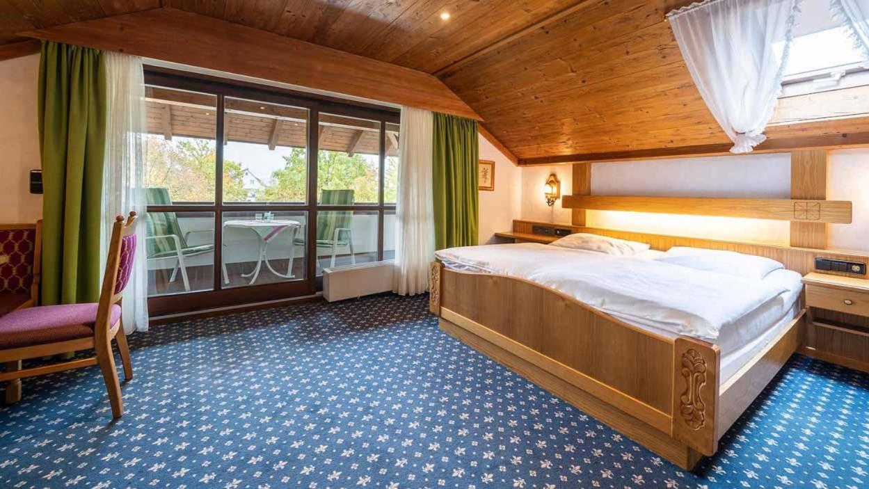 Hotel Alpina Hagnau am Bodensee Buitenkant foto