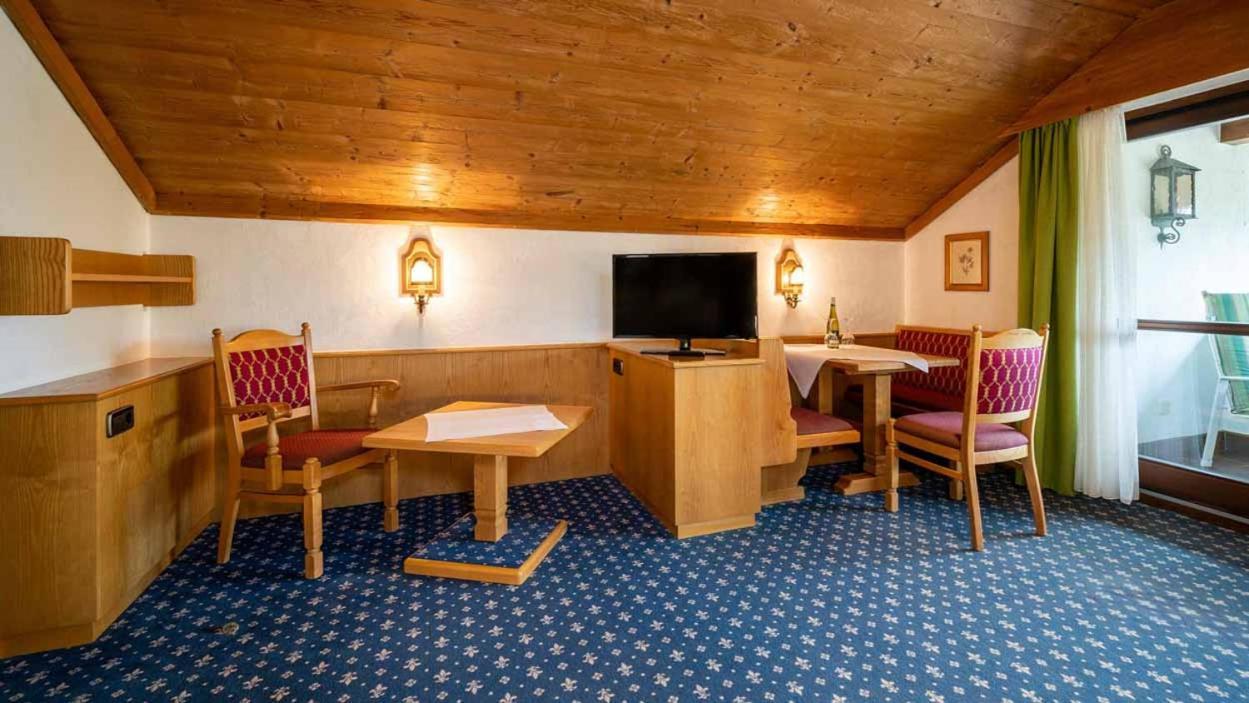 Hotel Alpina Hagnau am Bodensee Buitenkant foto