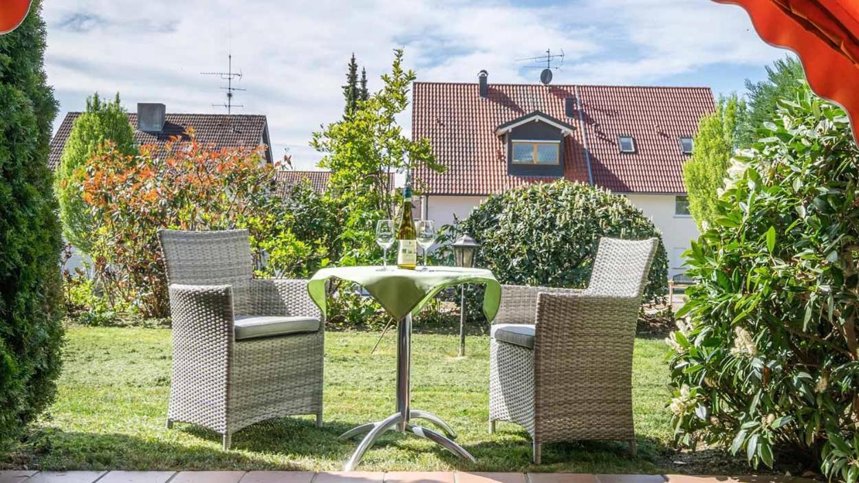 Hotel Alpina Hagnau am Bodensee Buitenkant foto