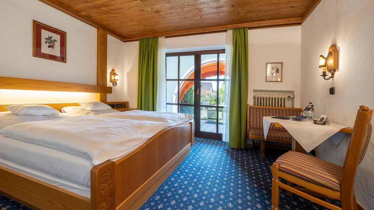 Hotel Alpina Hagnau am Bodensee Buitenkant foto