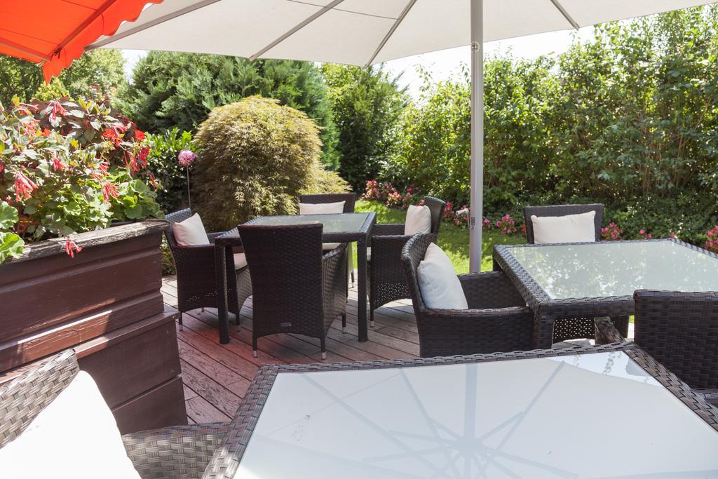 Hotel Alpina Hagnau am Bodensee Buitenkant foto