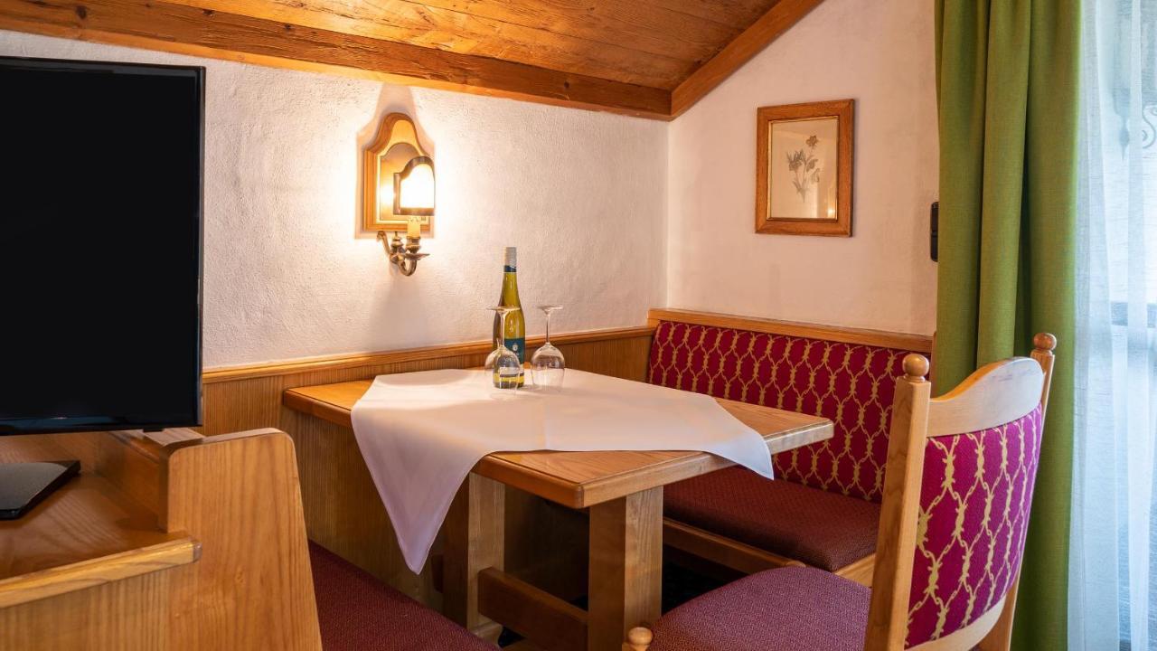 Hotel Alpina Hagnau am Bodensee Buitenkant foto