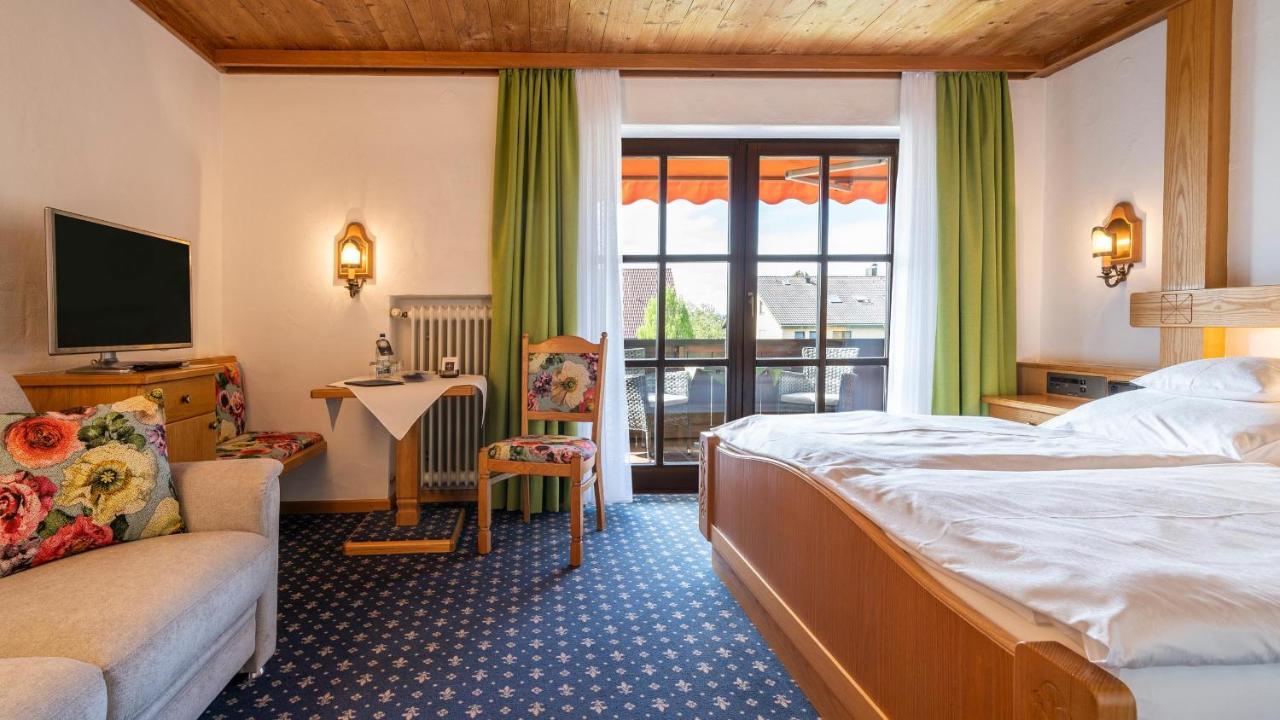 Hotel Alpina Hagnau am Bodensee Buitenkant foto